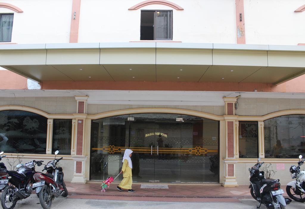 Batam Star Hotel Esterno foto