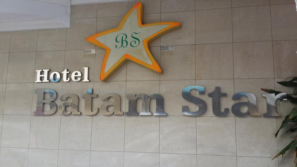 Batam Star Hotel Esterno foto